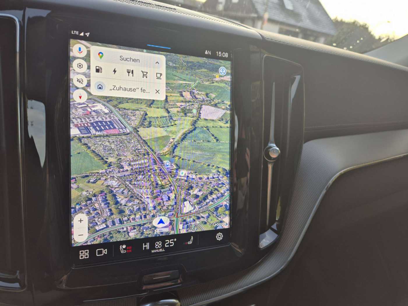 Volvo  T8 AWD Recharge Plug-In Hybrid Ultra Dark