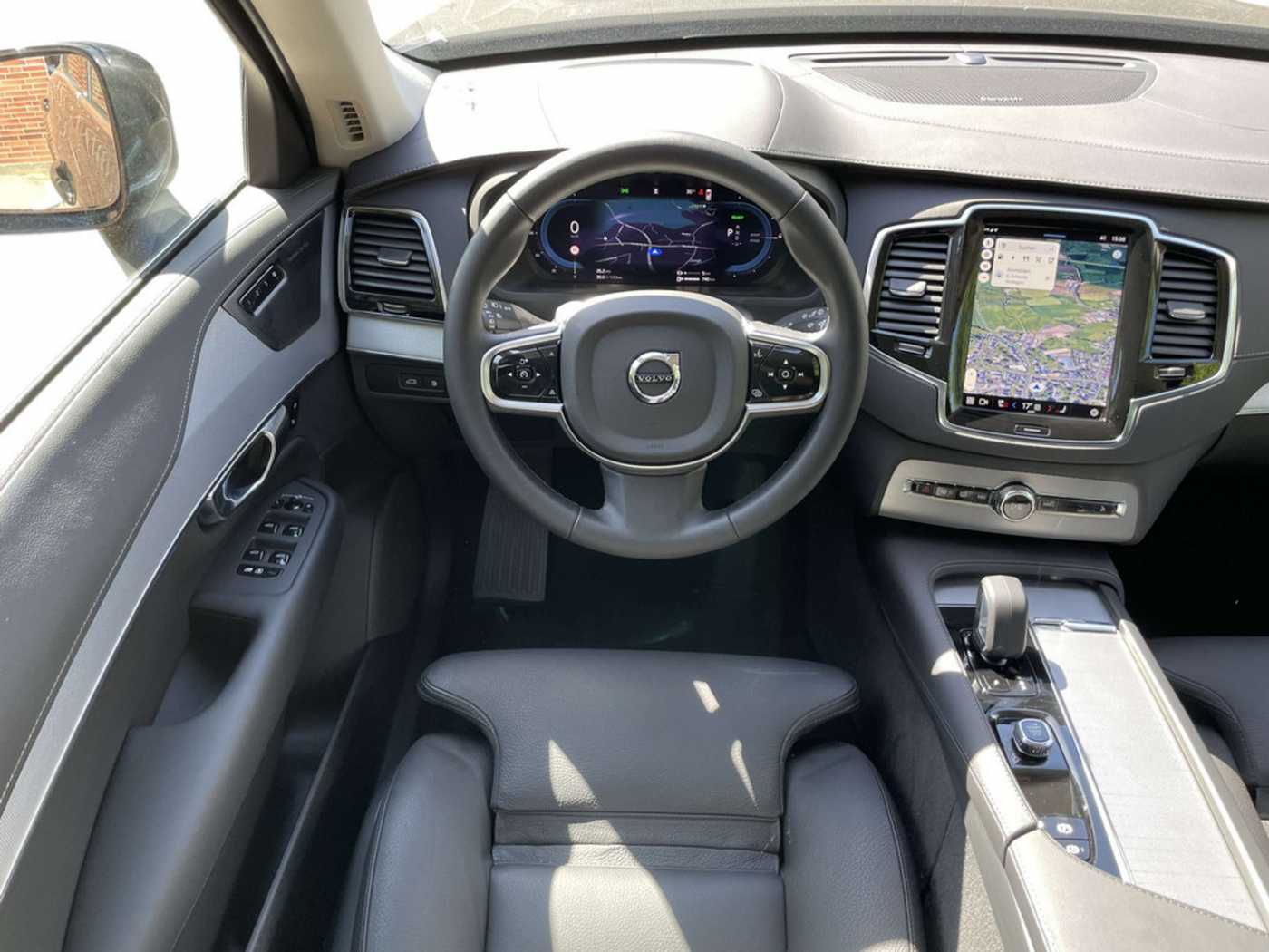 Volvo  T8 Plus Bright Recharge Plug-In Hybrid AWD