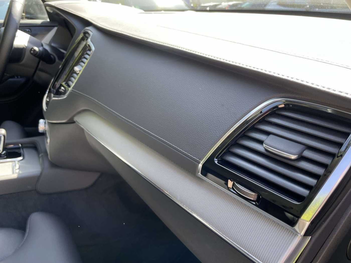 Volvo  T8 Plus Bright Recharge Plug-In Hybrid AWD