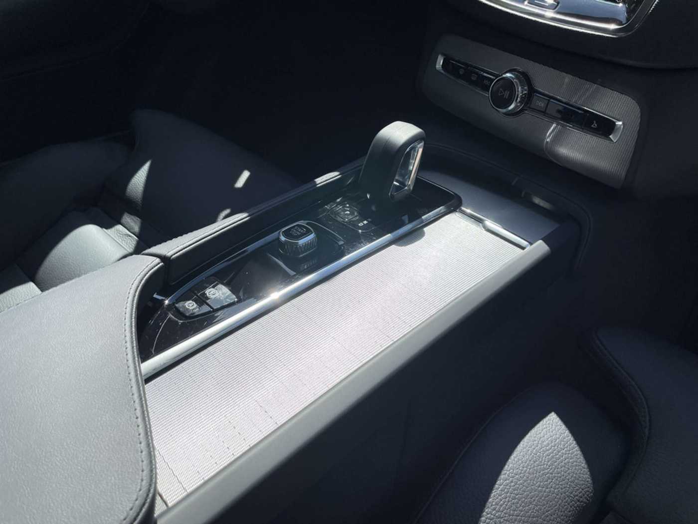Volvo  T8 Plus Bright Recharge Plug-In Hybrid AWD