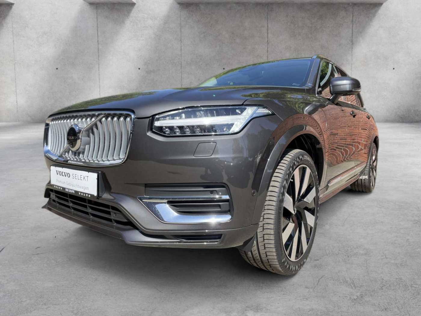 Volvo  T8 Plus Bright Recharge Plug-In Hybrid AWD