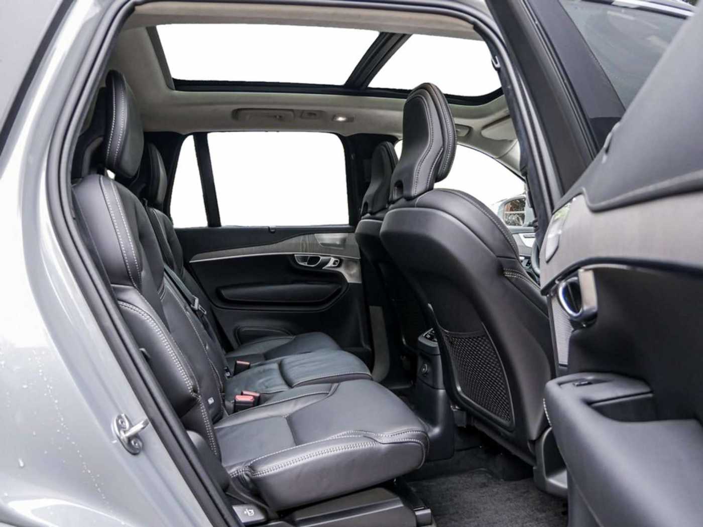 Volvo  T8 Ultra Bright Recharge Plug-In Hybrid AWD