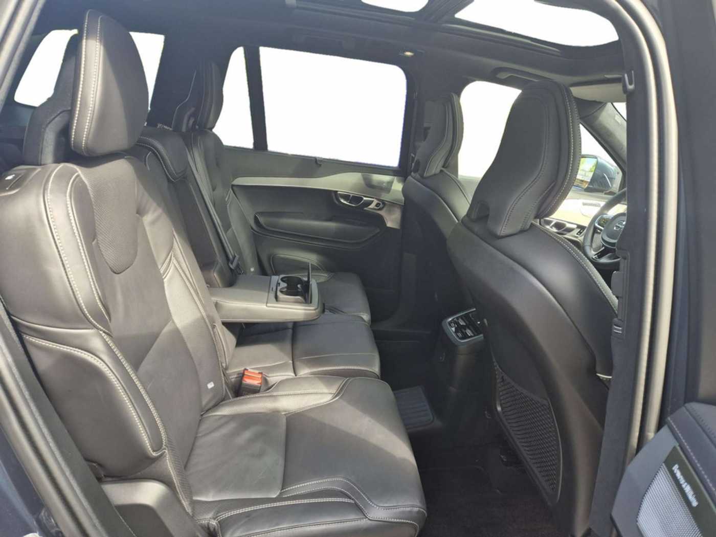 Volvo  T8 Ultra Bright Recharge Plug-In Hybrid AWD