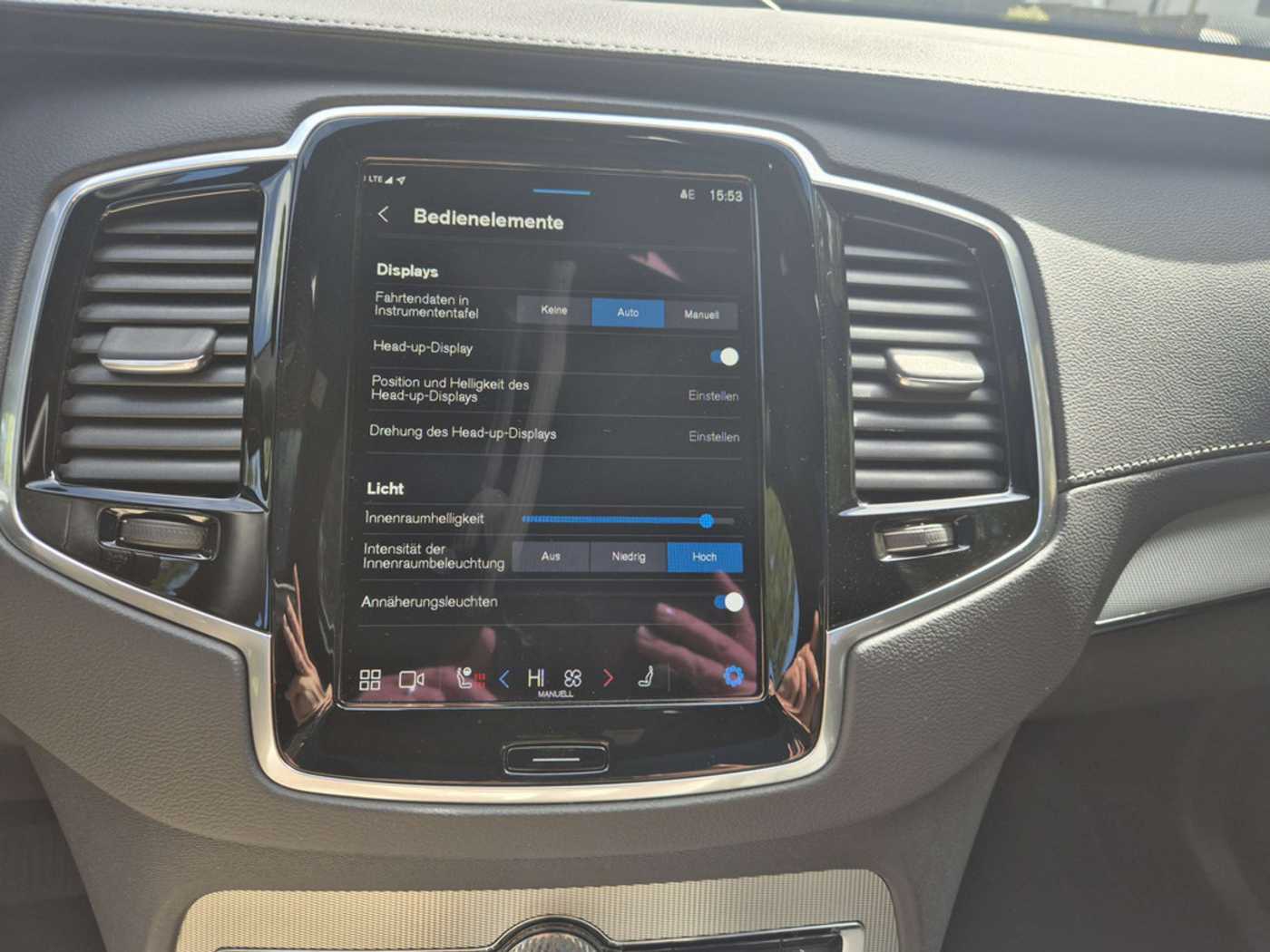 Volvo  T8 Ultra Bright Recharge Plug-In Hybrid AWD