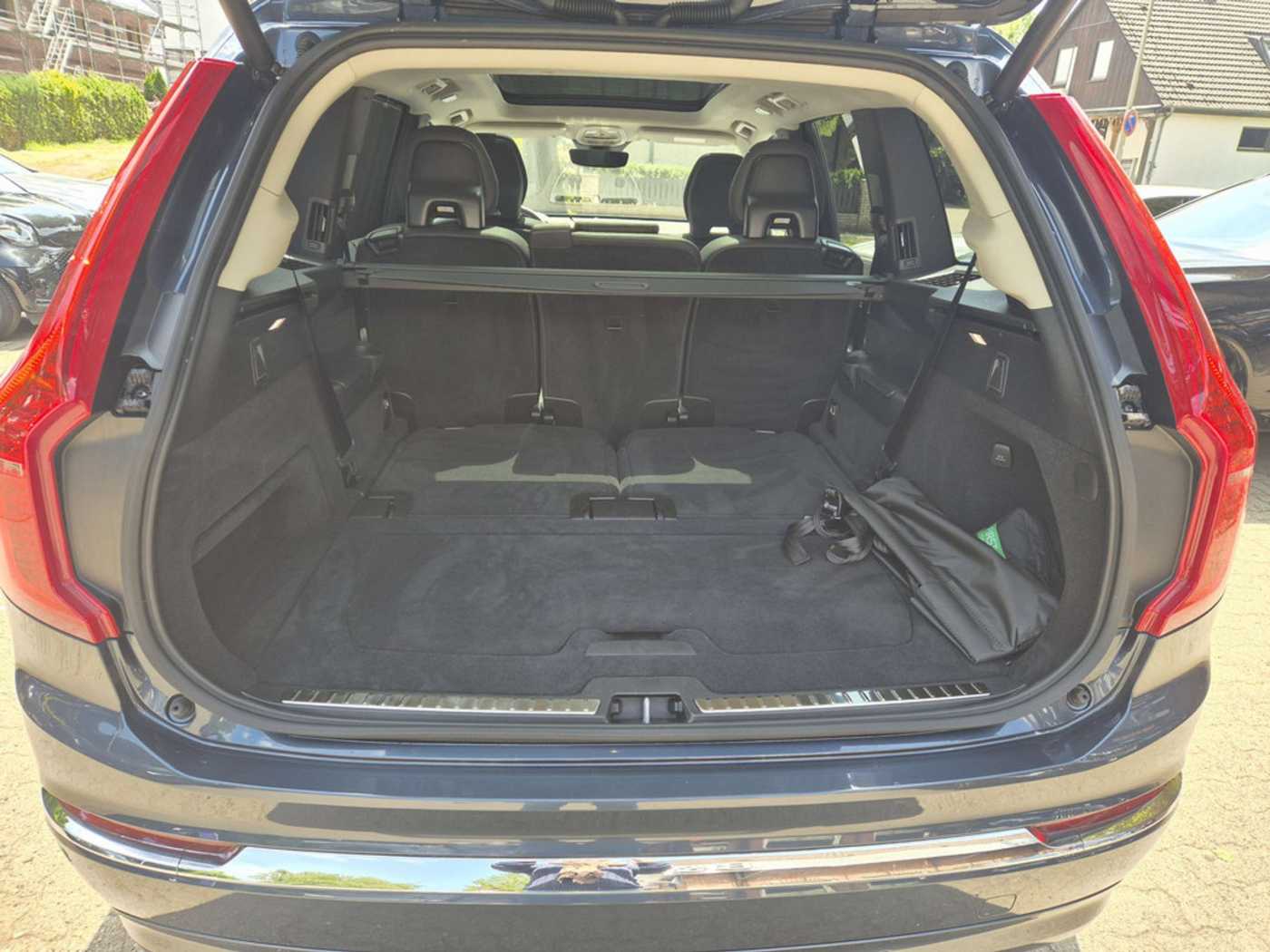Volvo  T8 Plus Bright Recharge Plug-In Hybrid AWD