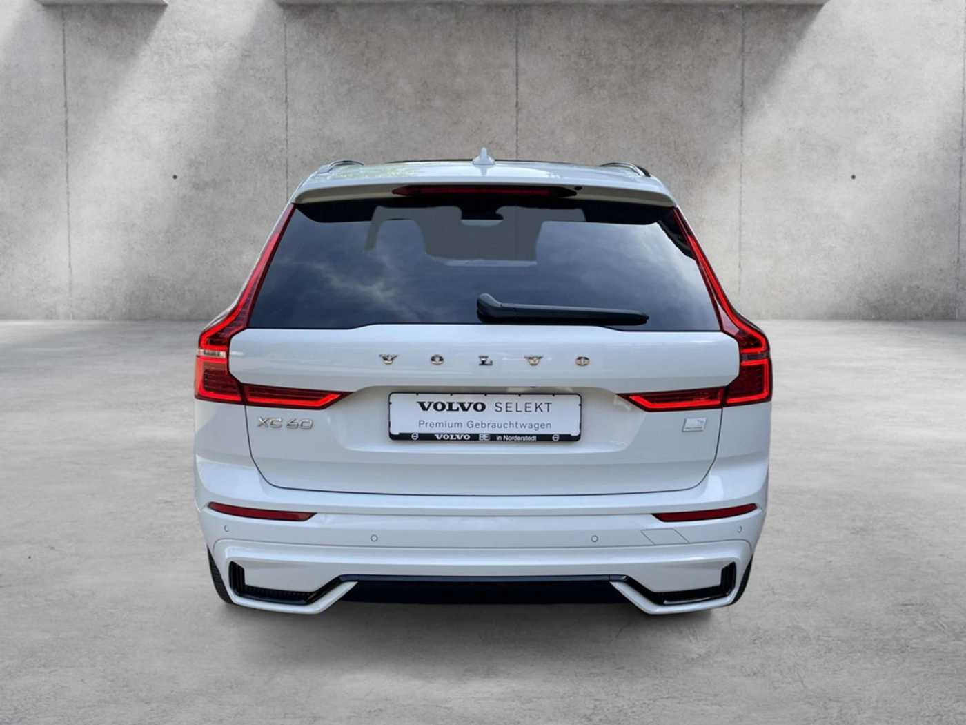 Volvo  T6 AWD Recharge R-Design LONG RANGE | AHK | 360° |