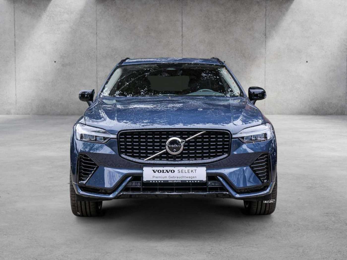 Volvo  Recharge T6 AWD Plus Dark LED PANO 360°