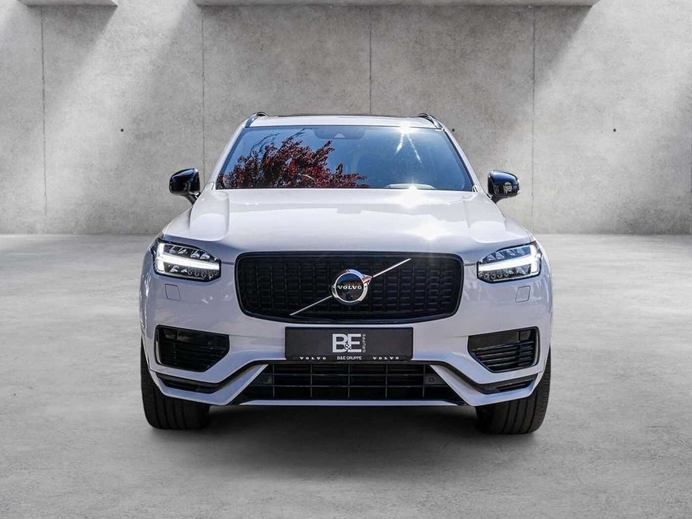 Volvo  T8 AWD Recharge Plug-In Hybrid R-Design