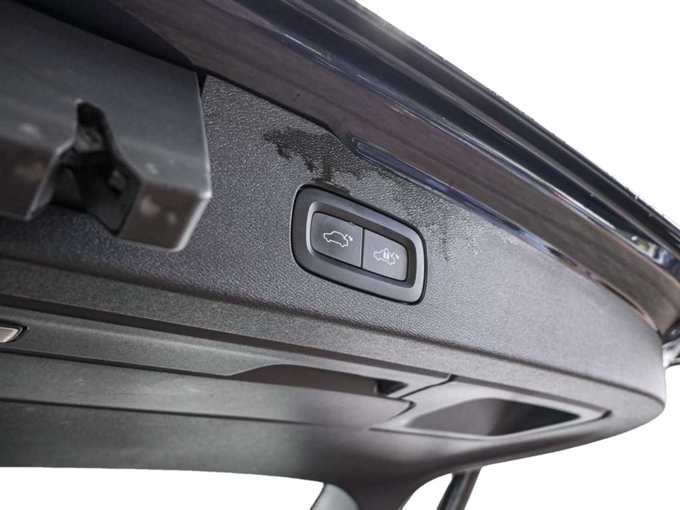 Volvo  B4 Plus Bright Geartronic *Panorama*ACC*BLIS*Harma