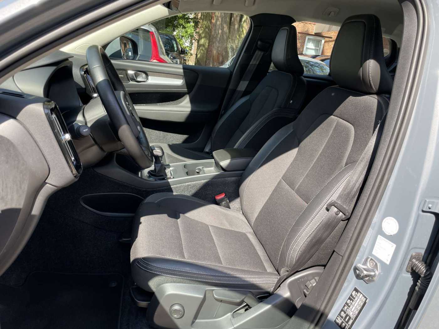 Volvo  T3 Momentum Pro KAMERA | HARMAN/KARDON | WINTER-PA