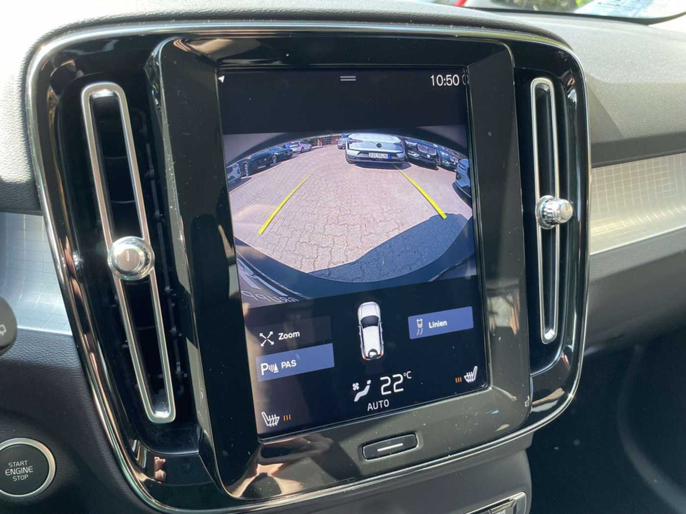 Volvo  T3 Momentum Pro KAMERA | HARMAN/KARDON | WINTER-PA
