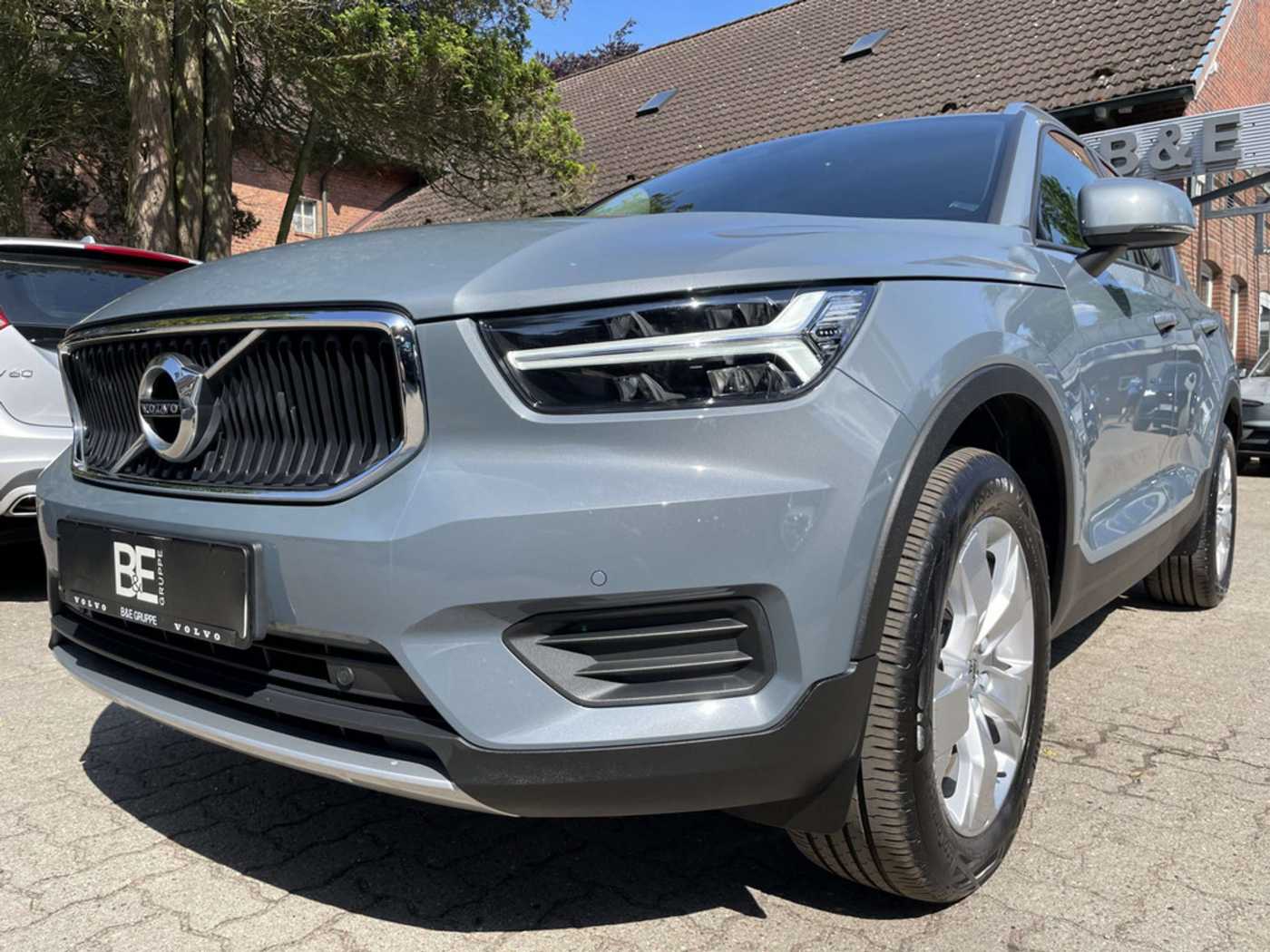 Volvo  T3 Momentum Pro KAMERA | HARMAN/KARDON | WINTER-PA