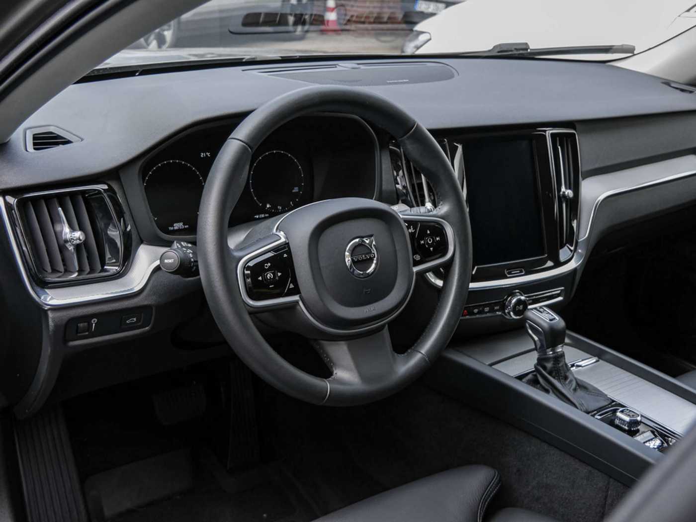 Volvo  T4 Geartronic Inscription W-LAN AHK LED