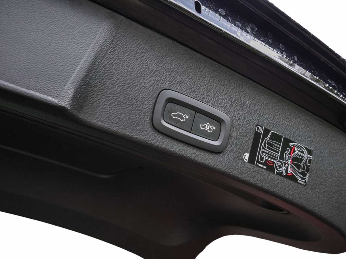 Volvo  T4 Inscription Recharge Plug-In Hybrid