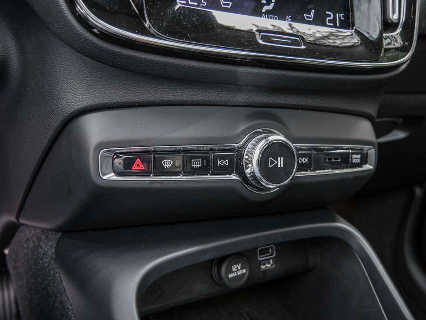 Volvo  T4 Inscription Recharge Plug-In Hybrid