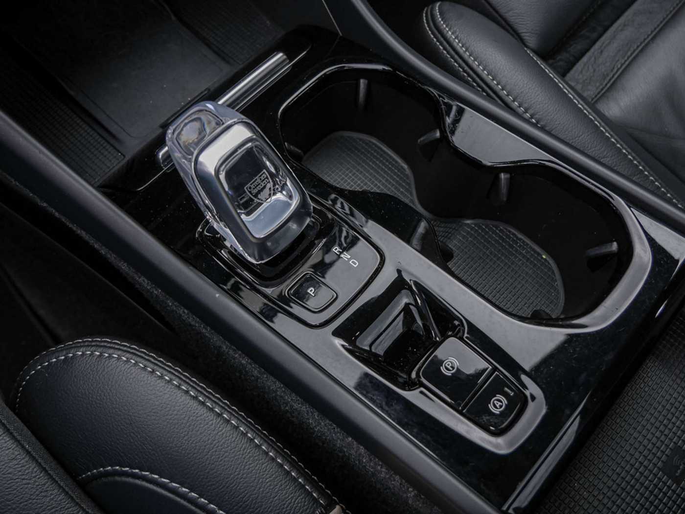 Volvo  T4 Inscription Recharge Plug-In Hybrid