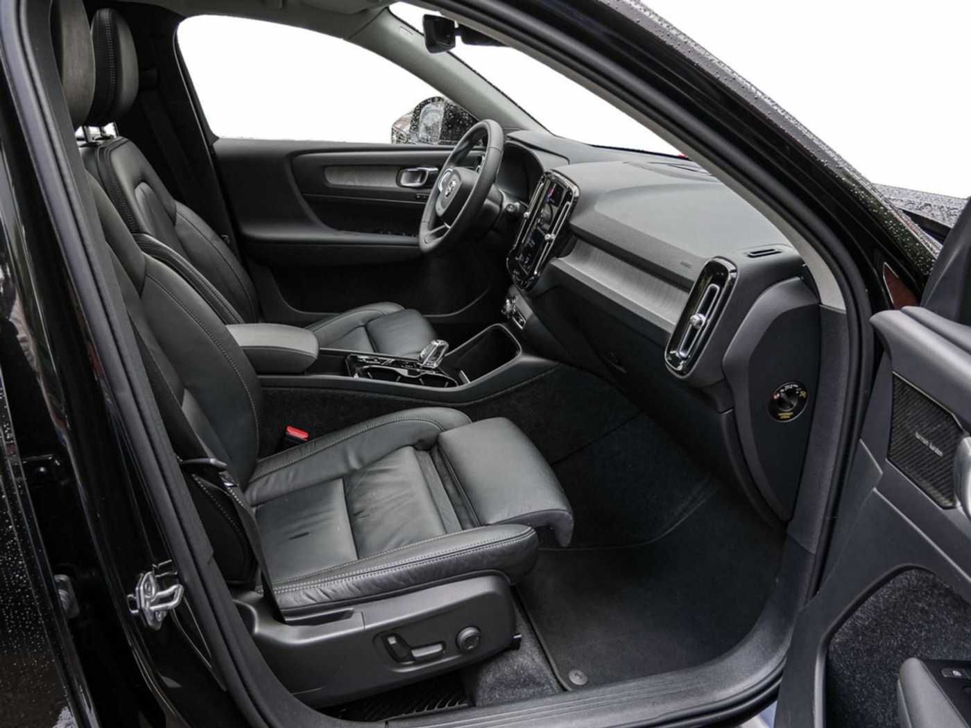 Volvo  T4 Inscription Recharge Plug-In Hybrid