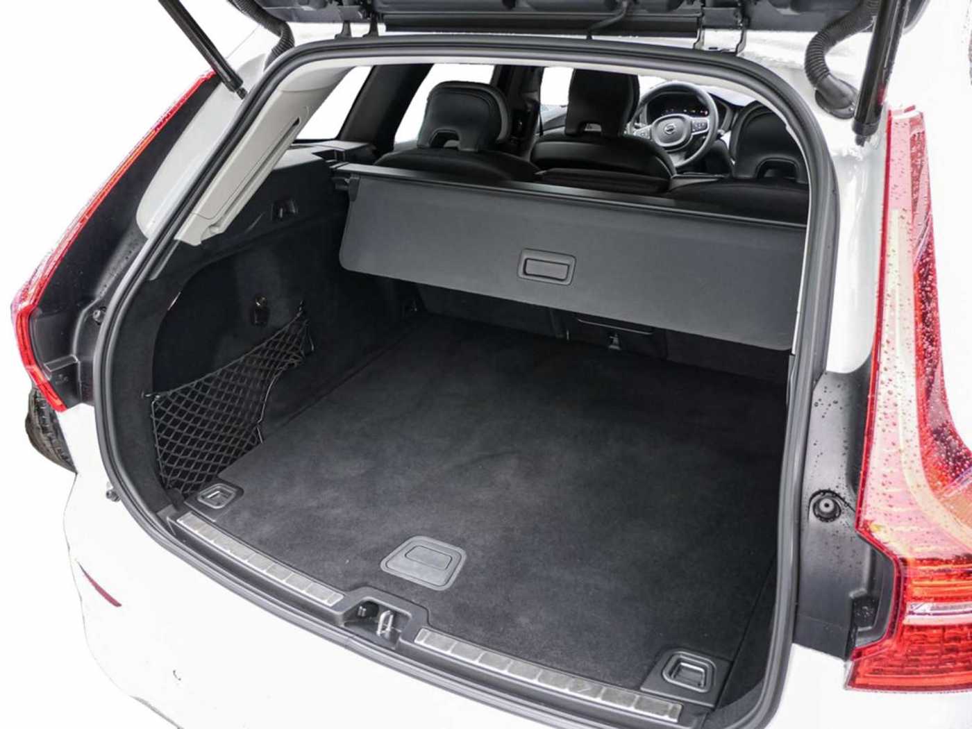 Volvo  Momentum Pro KLIMA SHZ KAMERA FACEL. LED