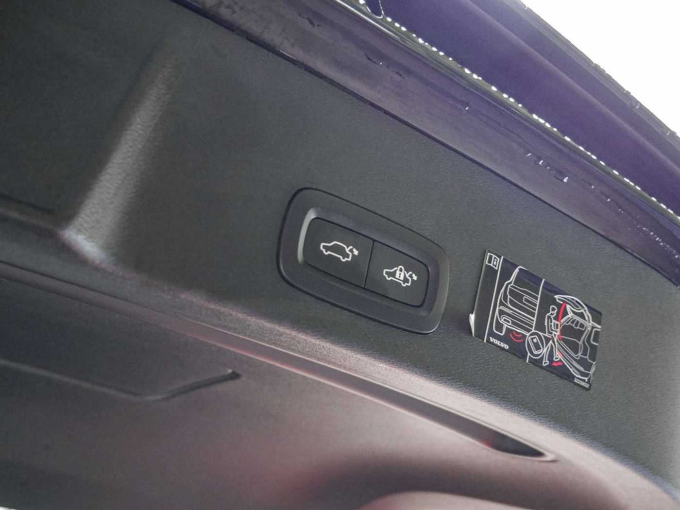 Volvo  Pro Recharge Pure Electric Single