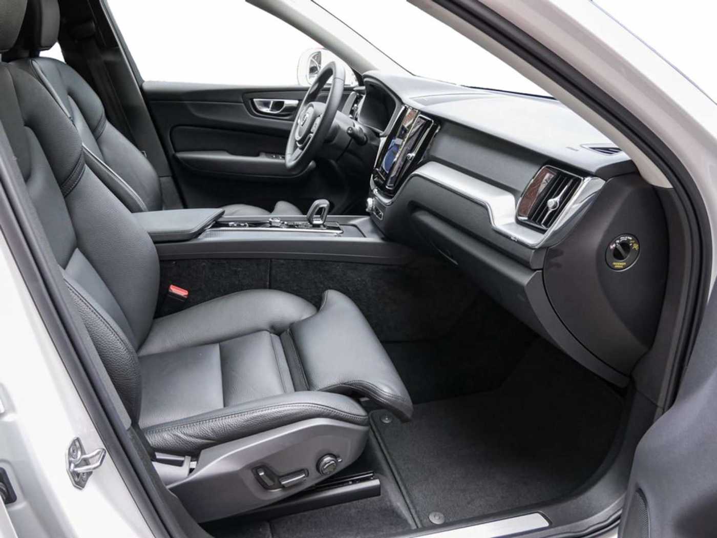 Volvo  T6 AWD Recharge Plug-In Hybrid Inscription Express