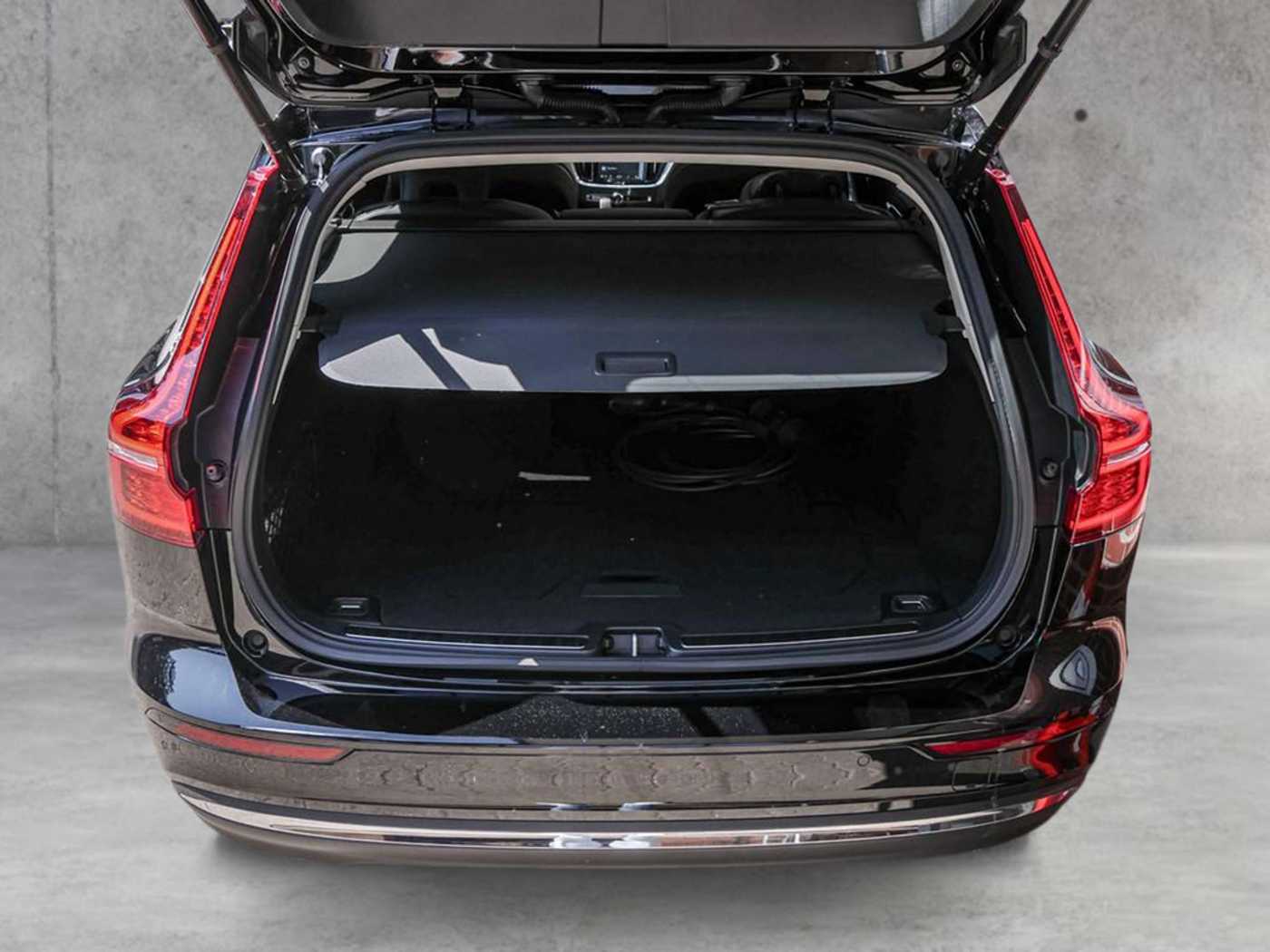 Volvo  T8 Plus Bright Recharge Plug-In Hybrid AWD