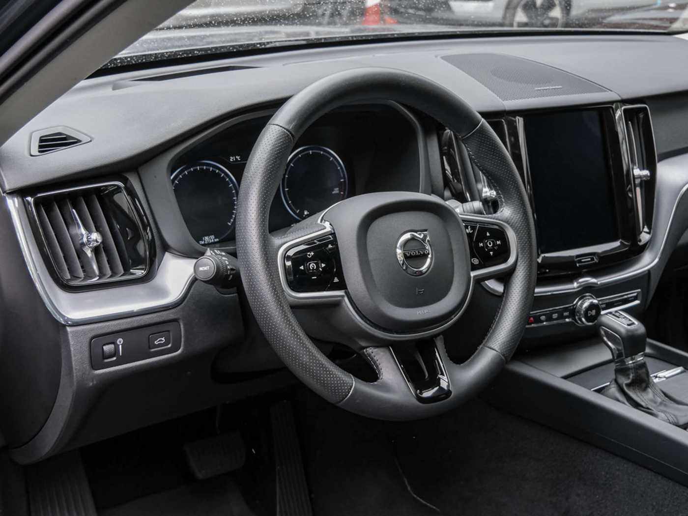Volvo  D4 Geartronic Momentum