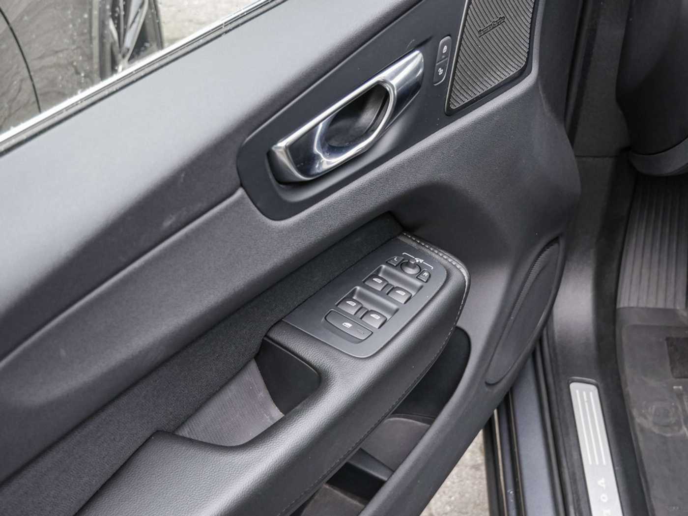 Volvo  D4 Geartronic Momentum