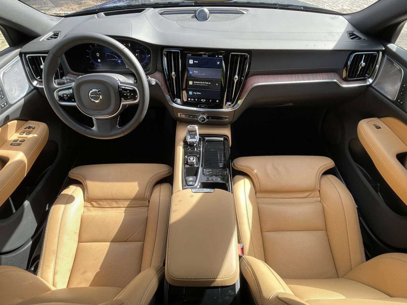 Volvo  Kombi T6 Ultra Dark Recharge Plug-In Hybrid AWD