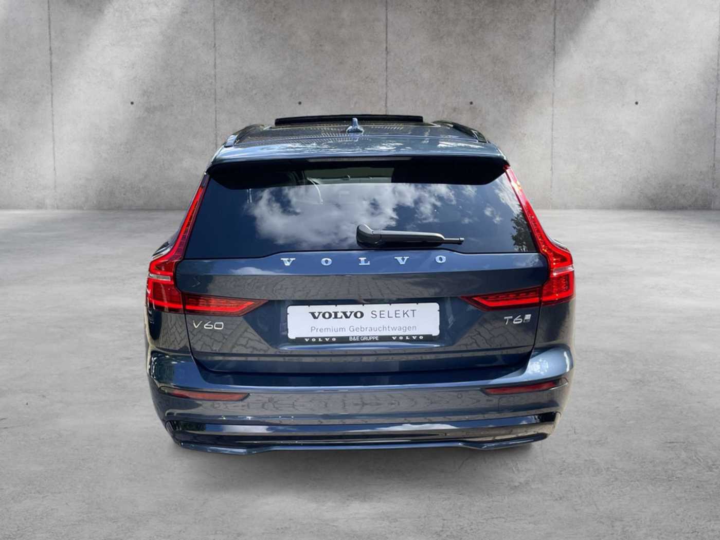 Volvo  Kombi T6 Ultra Dark Recharge Plug-In Hybrid AWD