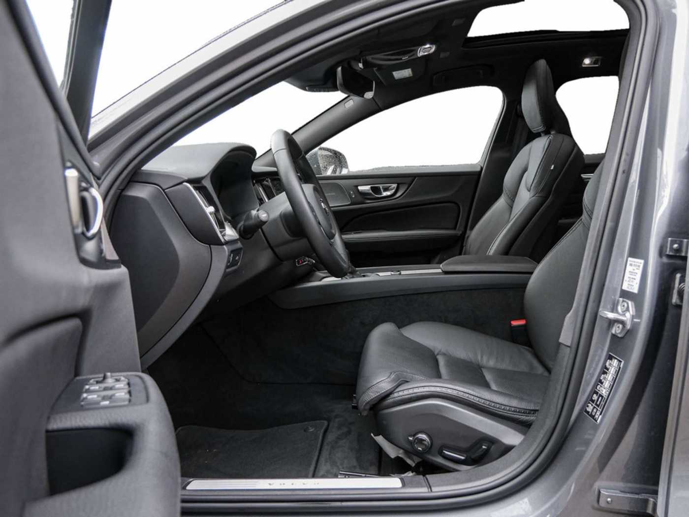 Volvo  D4 Cross Country Pro AWD