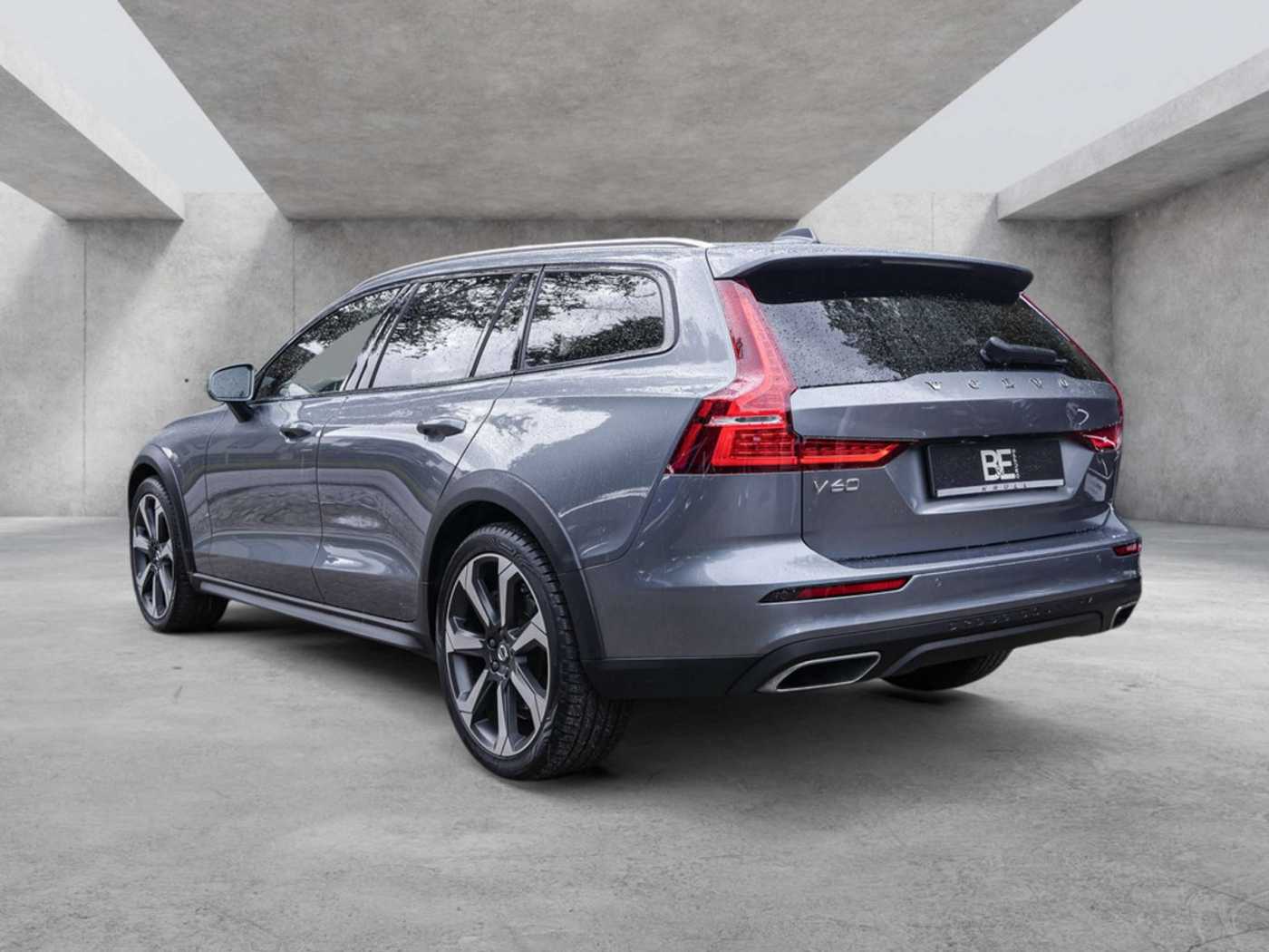Volvo  D4 Cross Country Pro AWD