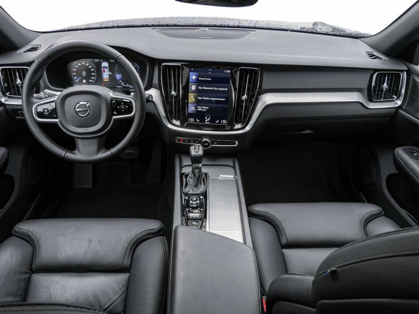 Volvo  D4 Cross Country Pro AWD