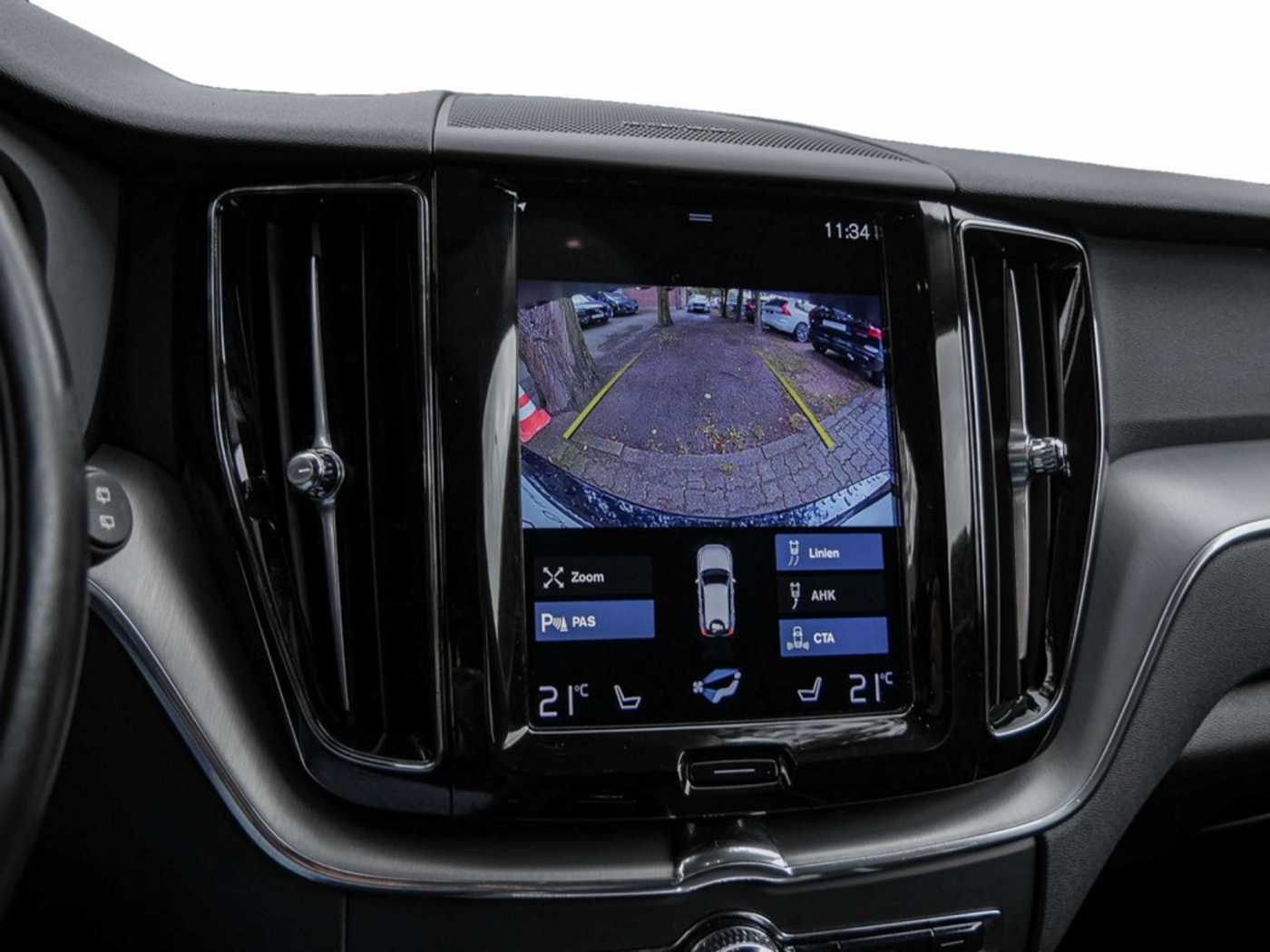 Volvo  T6 Inscription Expression Recharge Plug-In Hybrid