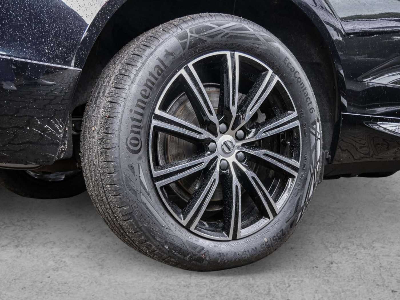 Volvo  T6 Inscription Expression Recharge Plug-In Hybrid