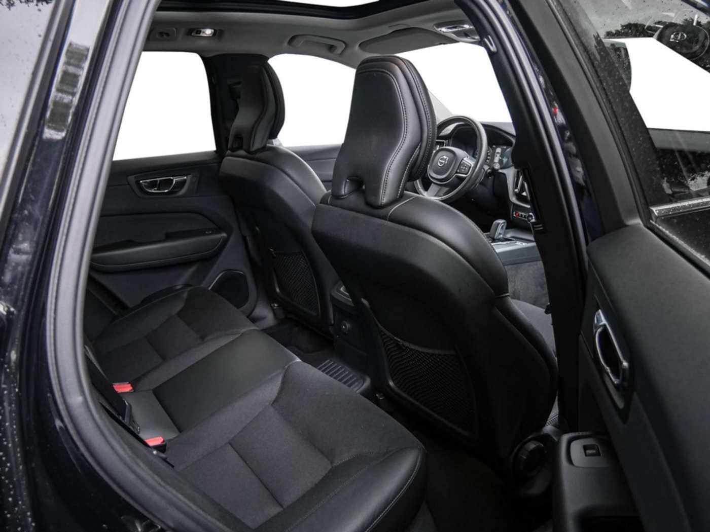 Volvo  T6 Inscription Expression Recharge Plug-In Hybrid