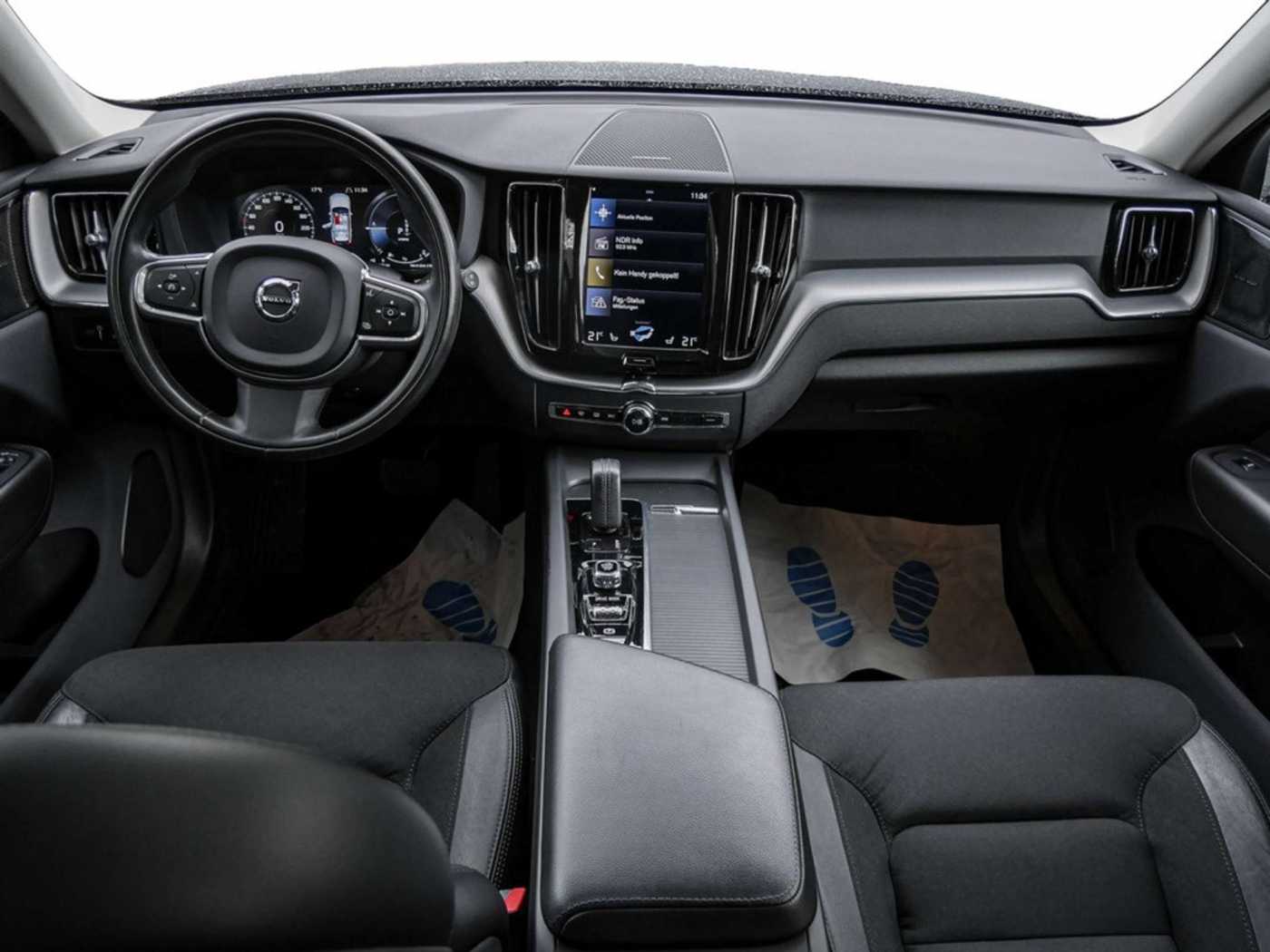 Volvo  T6 Inscription Expression Recharge Plug-In Hybrid