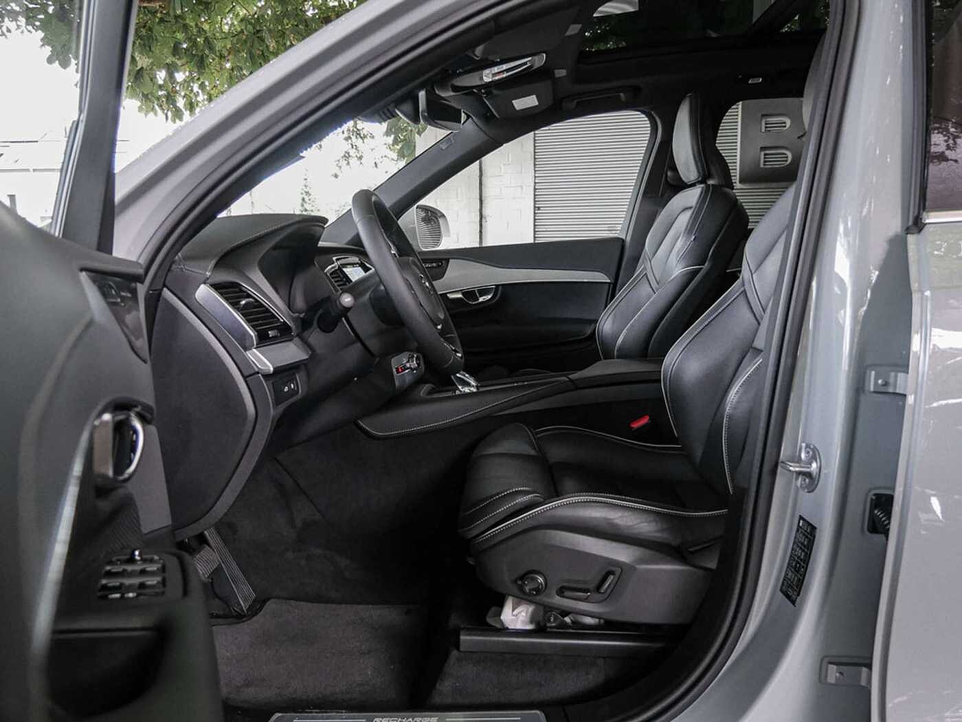 Volvo  T8 Plus Bright Recharge Plug-In Hybrid AWD