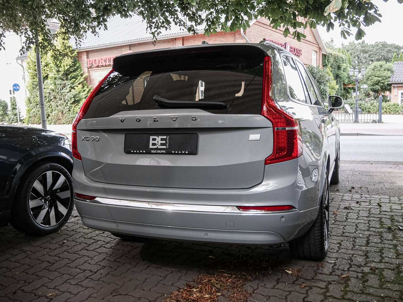 Volvo  T8 Plus Bright Recharge Plug-In Hybrid AWD