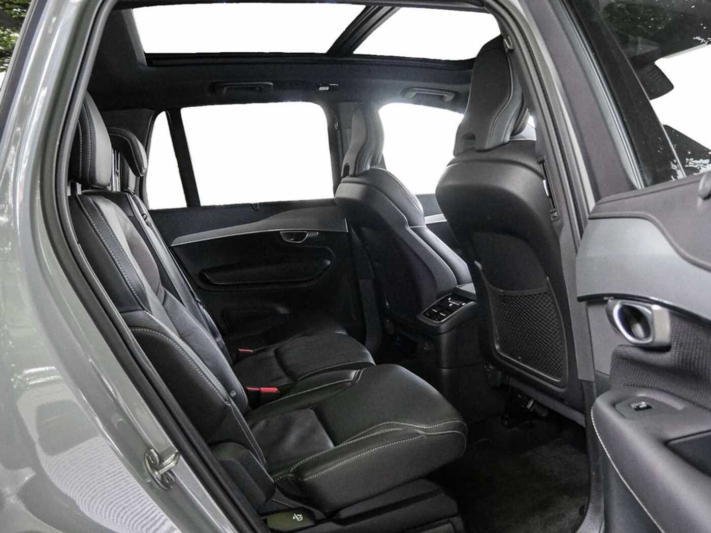 Volvo  T8 Plus Bright Recharge Plug-In Hybrid AWD