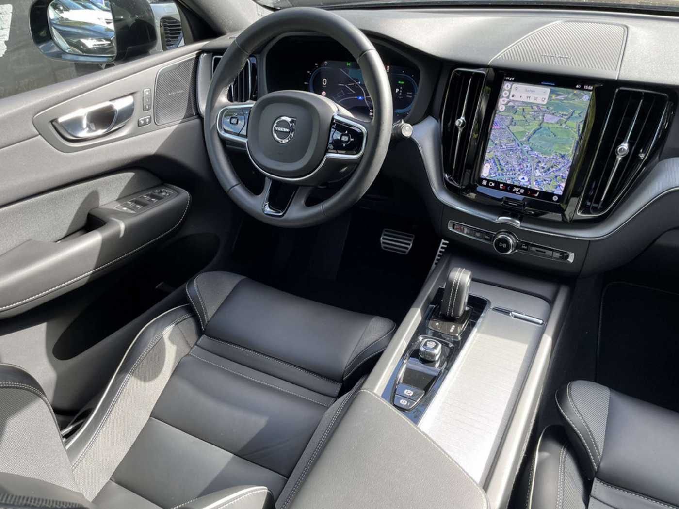 Volvo  T6 R Design Recharge Plug-In Hybrid AWD