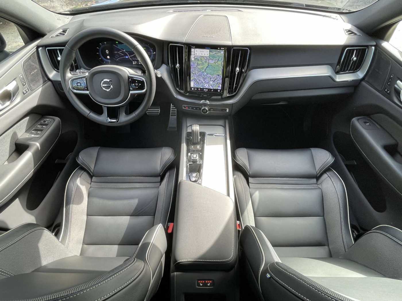 Volvo  T6 R Design Recharge Plug-In Hybrid AWD