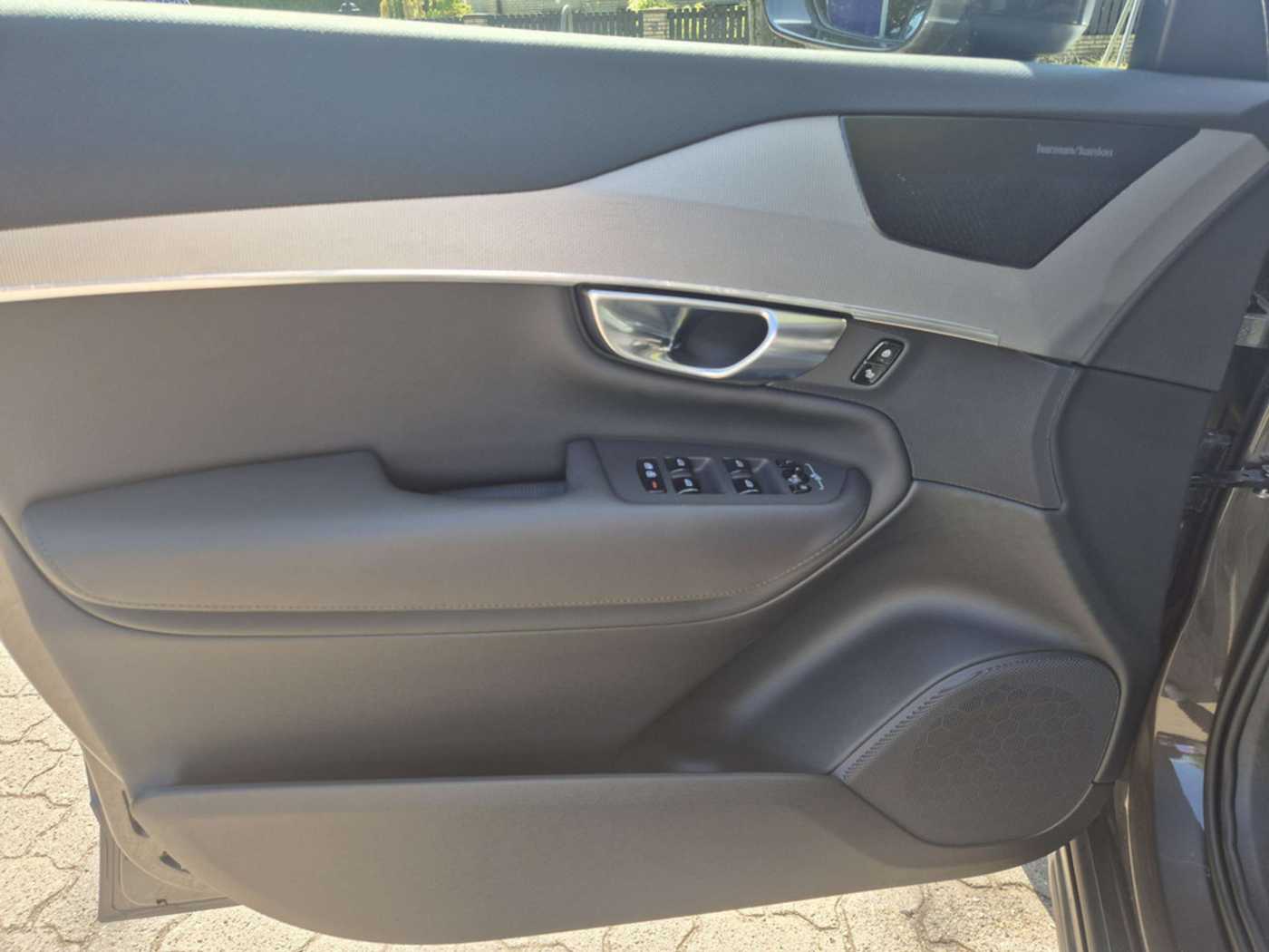 Volvo  T8 Core Recharge Plug-In Hybrid AWD ACC