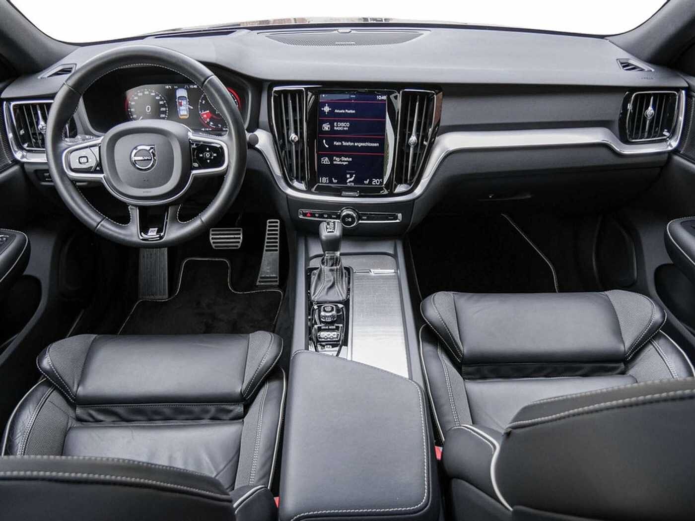 Volvo  T4 Geartronic R-Design HUD LED PANO 360°