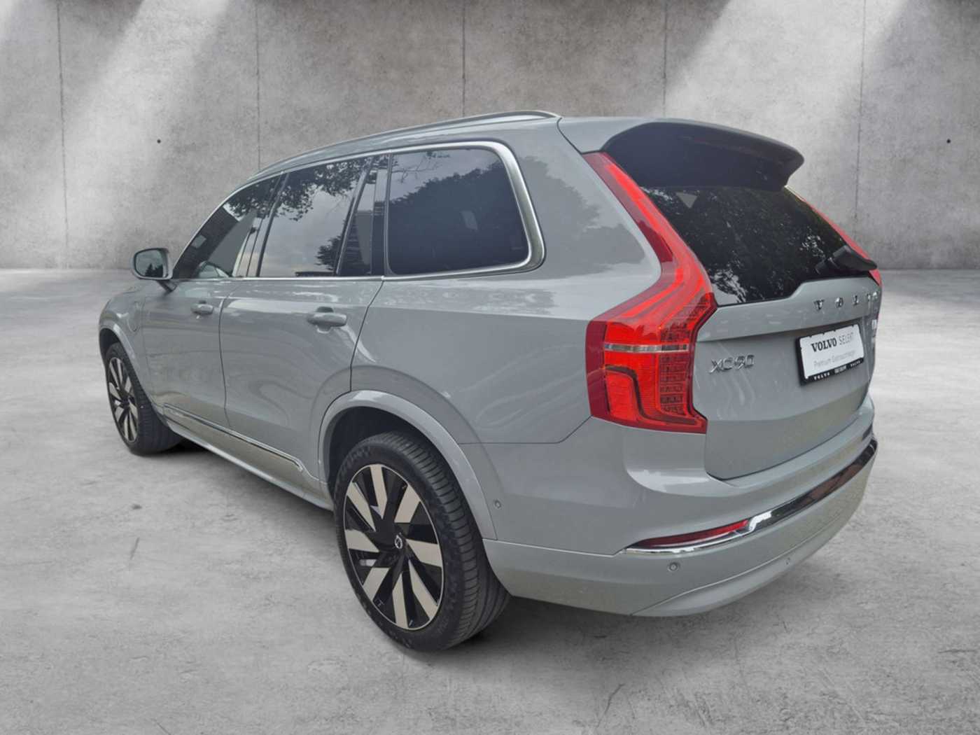Volvo  T8 Plus Bright Recharge Plug-In Hybrid AWD