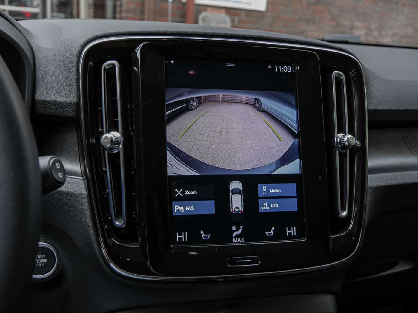 Volvo  T5 Recharge Plug-In Hybrid Plus Dark LED