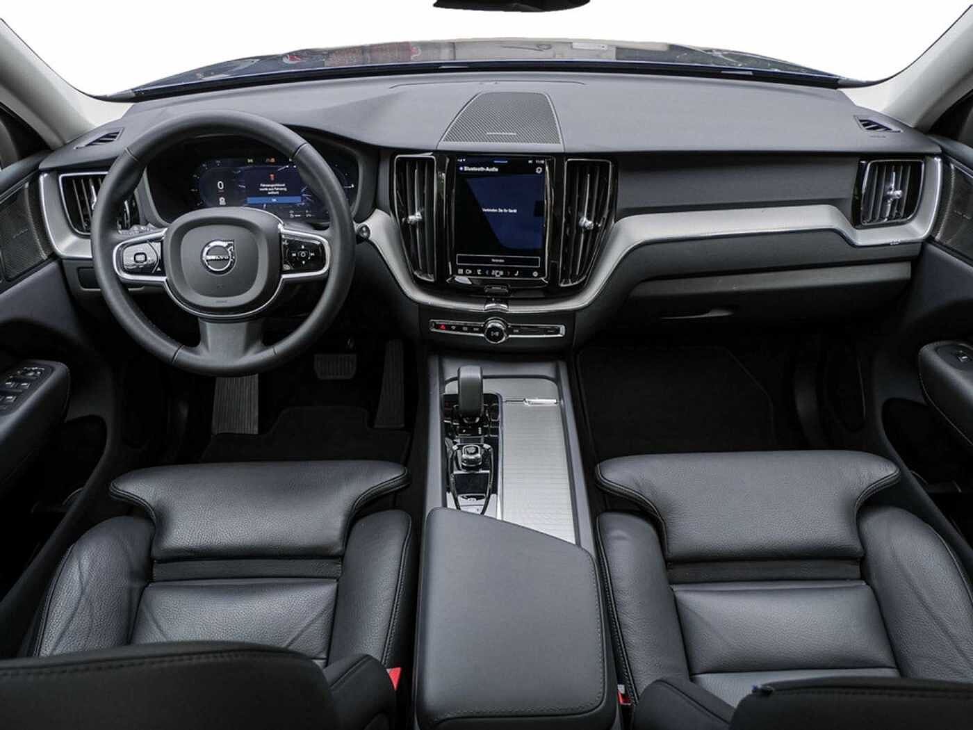 Volvo  T6 AWD Recharge Plug-In Hybrid R-Design
