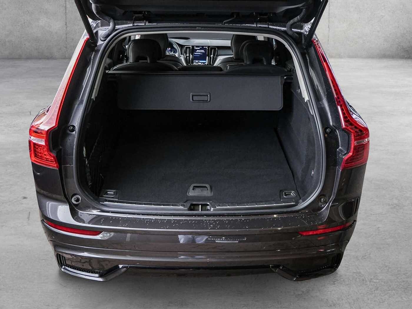 Volvo  T6 R Design Recharge Plug-In Hybrid AWD