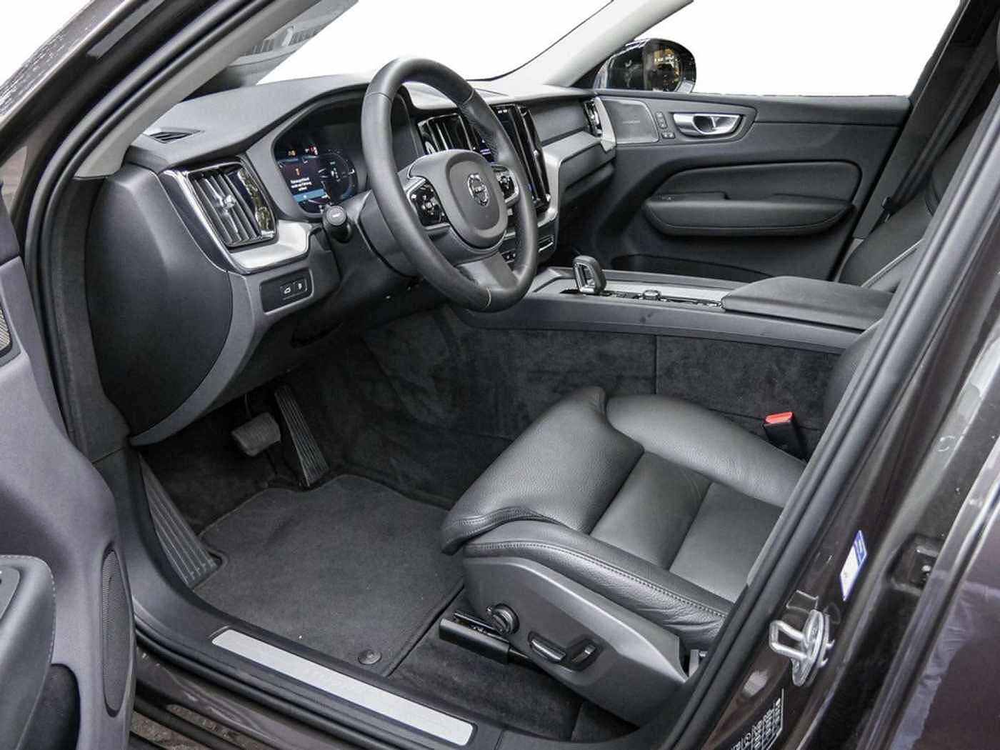 Volvo  T6 R Design Recharge Plug-In Hybrid AWD