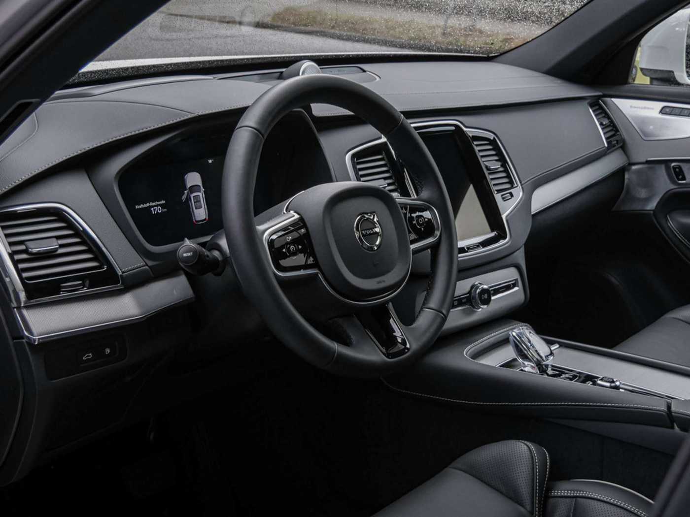 Volvo  T8 Plus Bright Recharge Plug-In Hybrid AWD