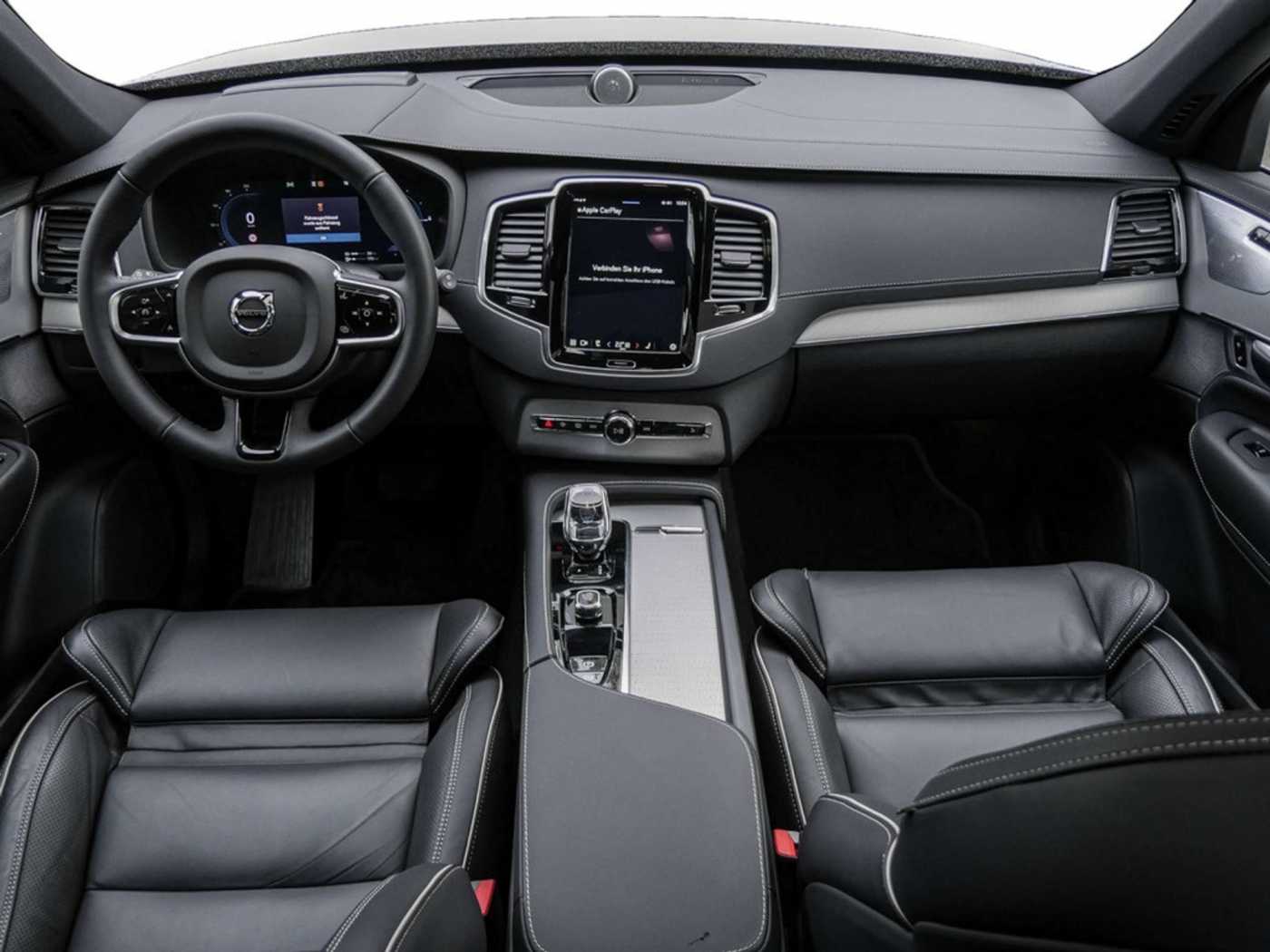 Volvo  T8 Plus Bright Recharge Plug-In Hybrid AWD